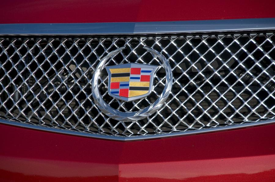  Cadillac CTS-V Wagon 2011 года  (фото 31 из 45)